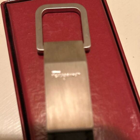 Ferragamo Black Leather Fob Keychain Silver Hardware Unisex Quiet Luxury - Picture 4 of 9